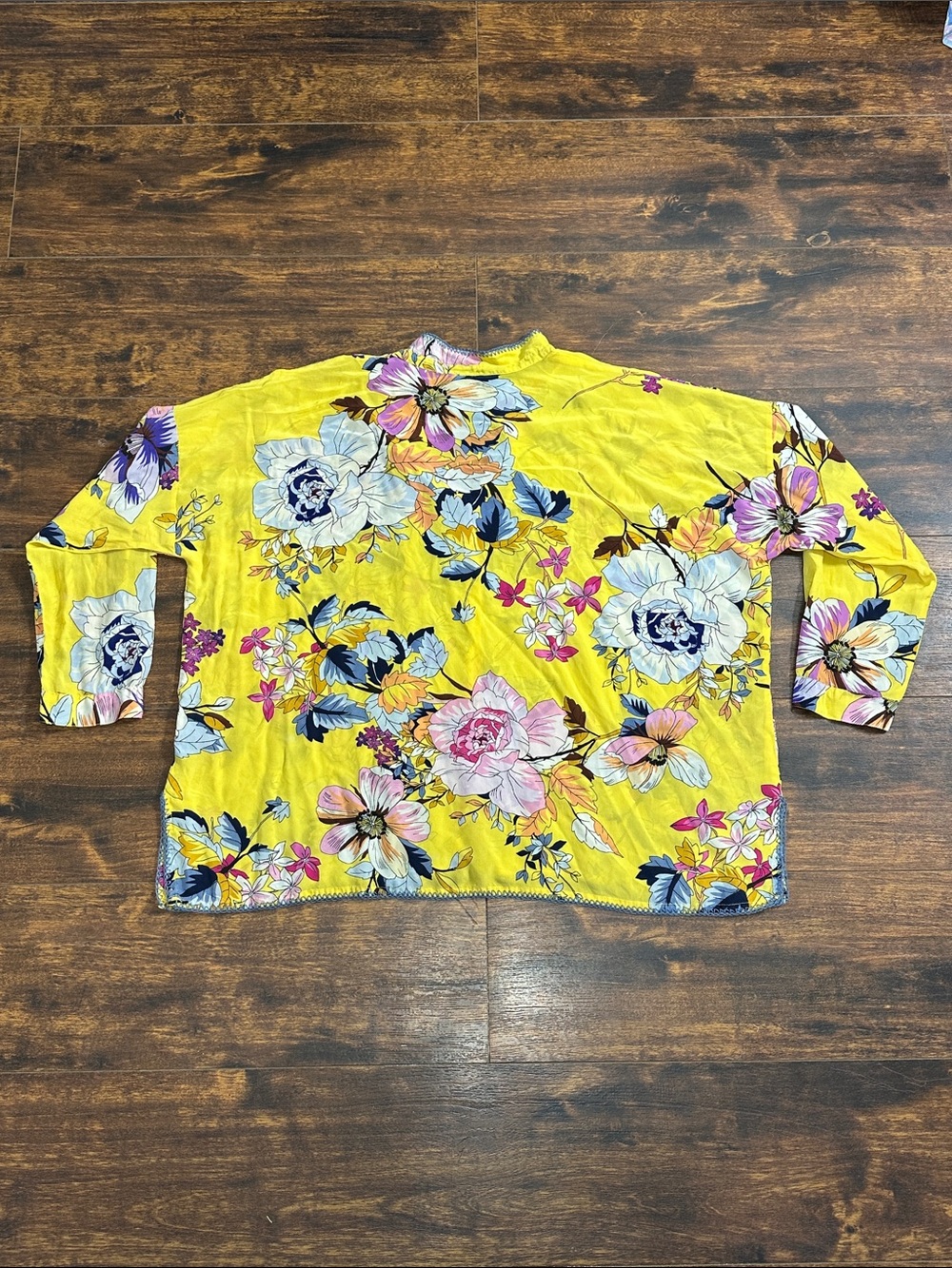 🌸 Johnny Was 100% Silk Yellow Floral Boho Blouse XL 💛 - Picture 3 of 6